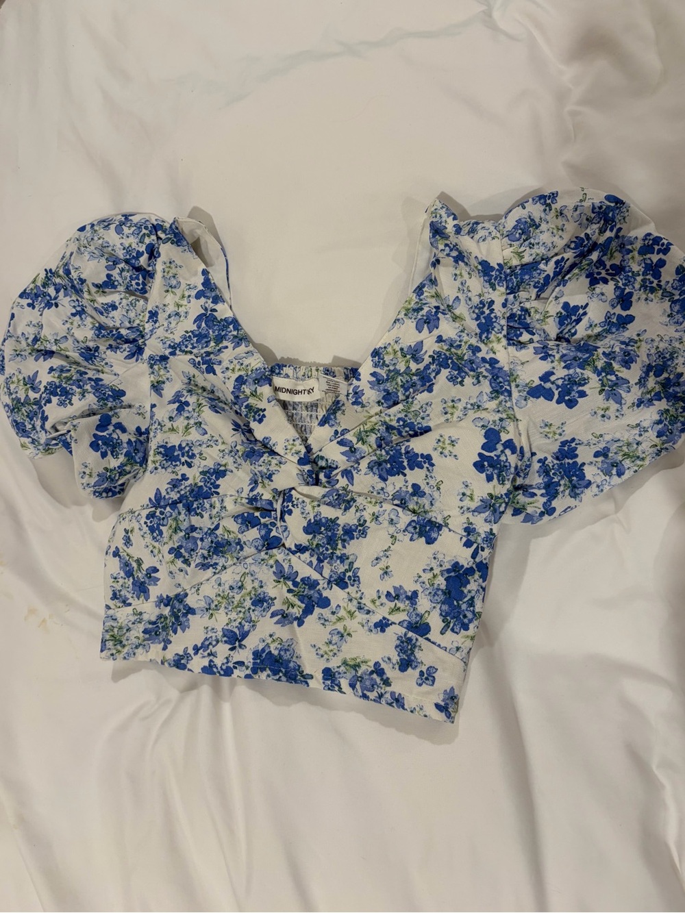 Blue Floral Puff-Sleeve Crop Blouse — Unknown Brand